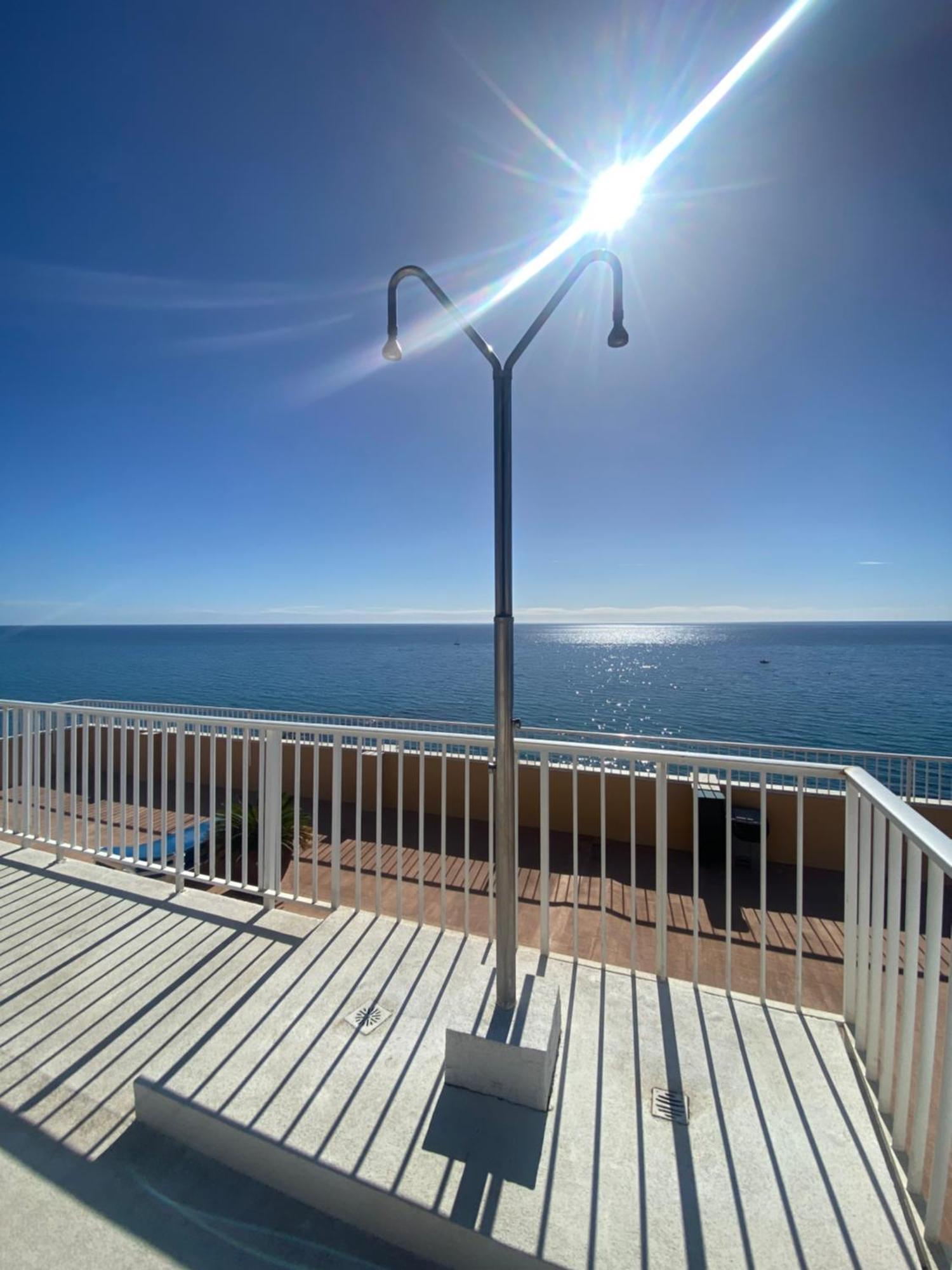 Marbella Beachfront Edificio Mayoral Primera Linea De Playa Y Centro Ciudad Con Barco Opcional 外观 照片